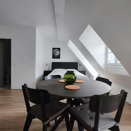 Near Arc De Triomphe And Shopping شقة *