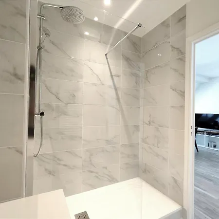 Near Arc De Triomphe And Shopping شقة