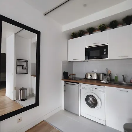 Apartment Near Arc De Triomphe And Shopping Paris